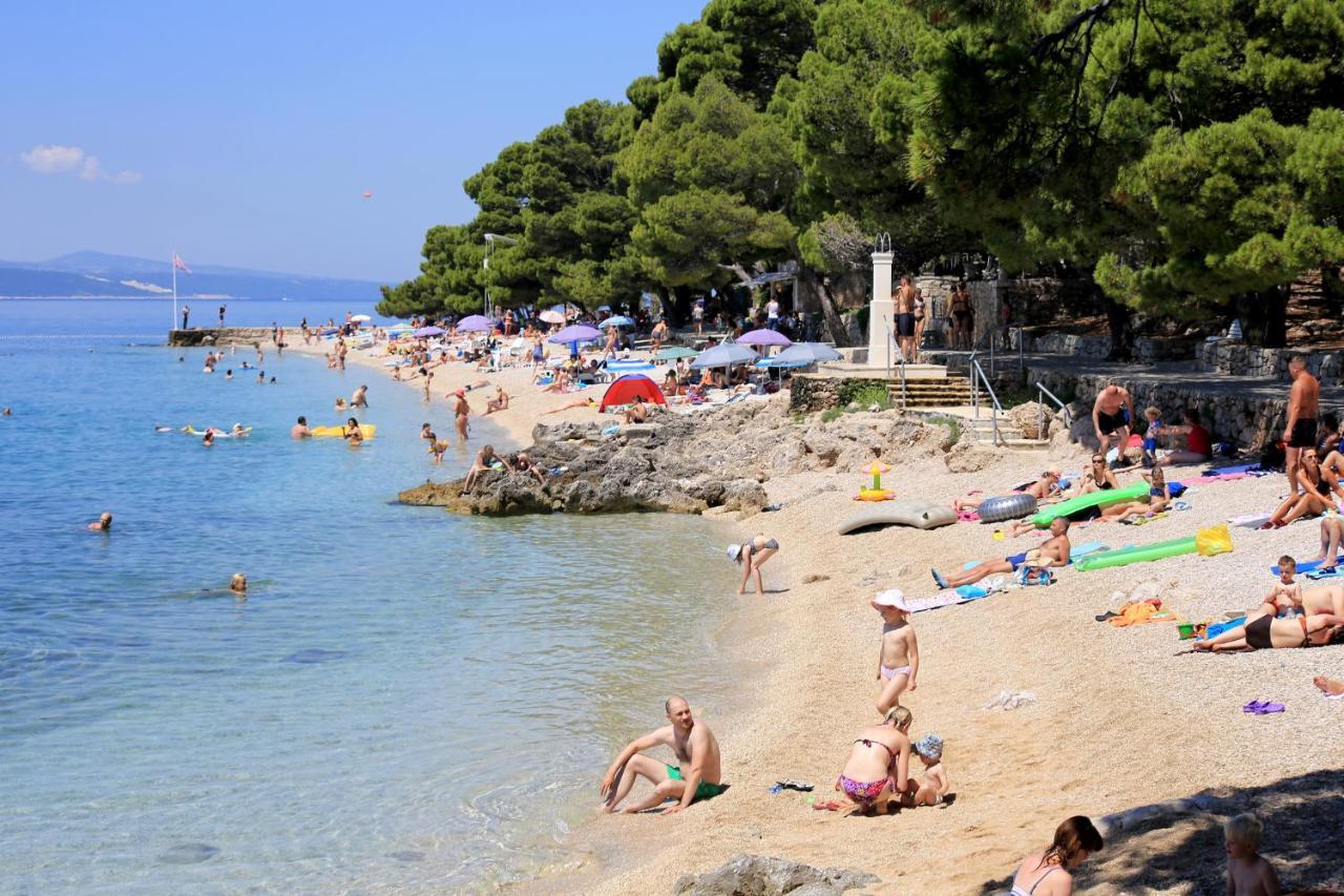 Apartments With A Parking Space Brela, Makarska - 18495 Kültér fotó