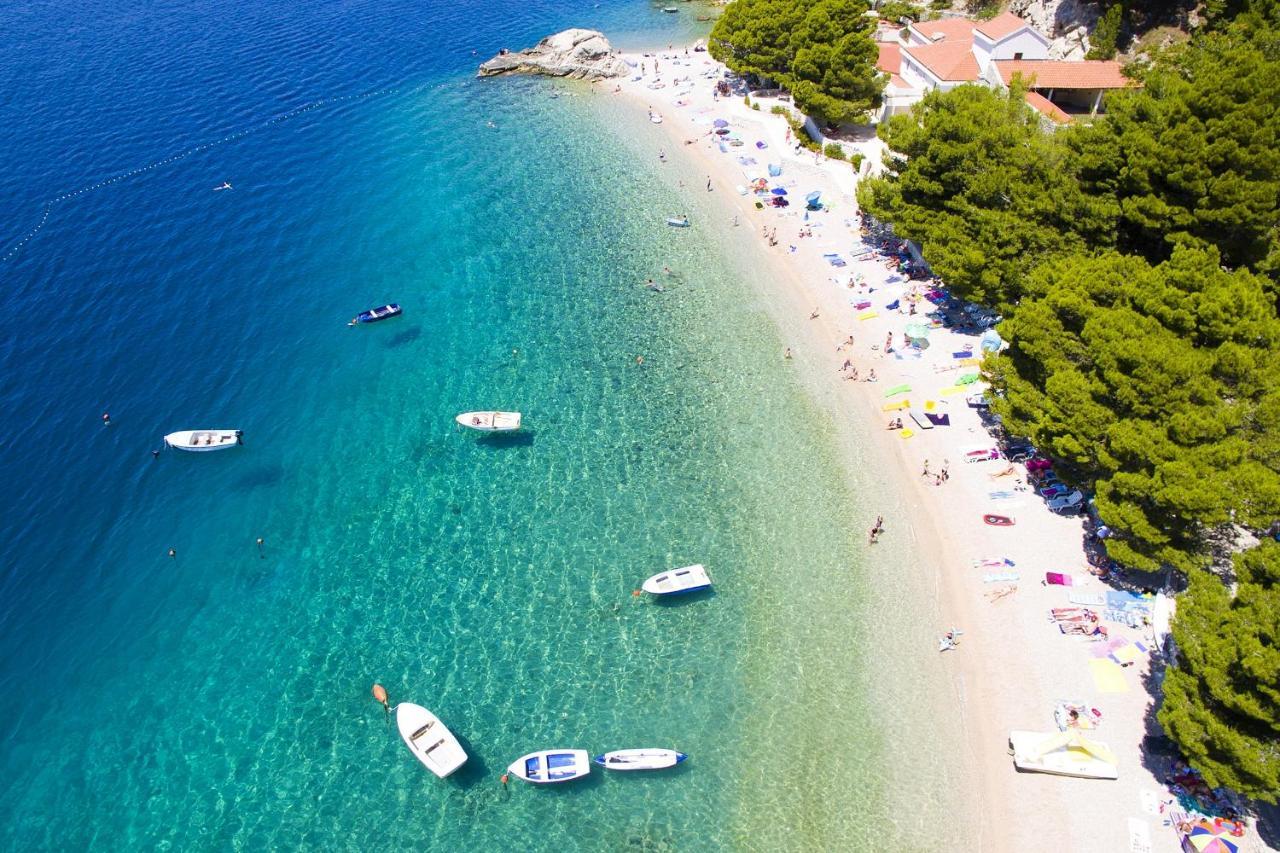 Apartments With A Parking Space Brela, Makarska - 18495 Kültér fotó