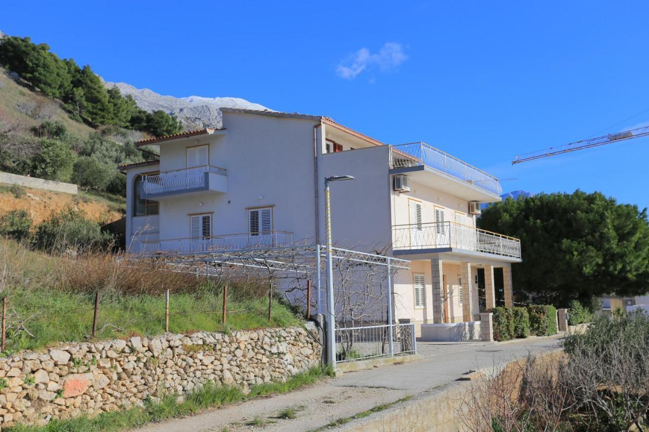 Apartments With A Parking Space Brela, Makarska - 18495 Kültér fotó