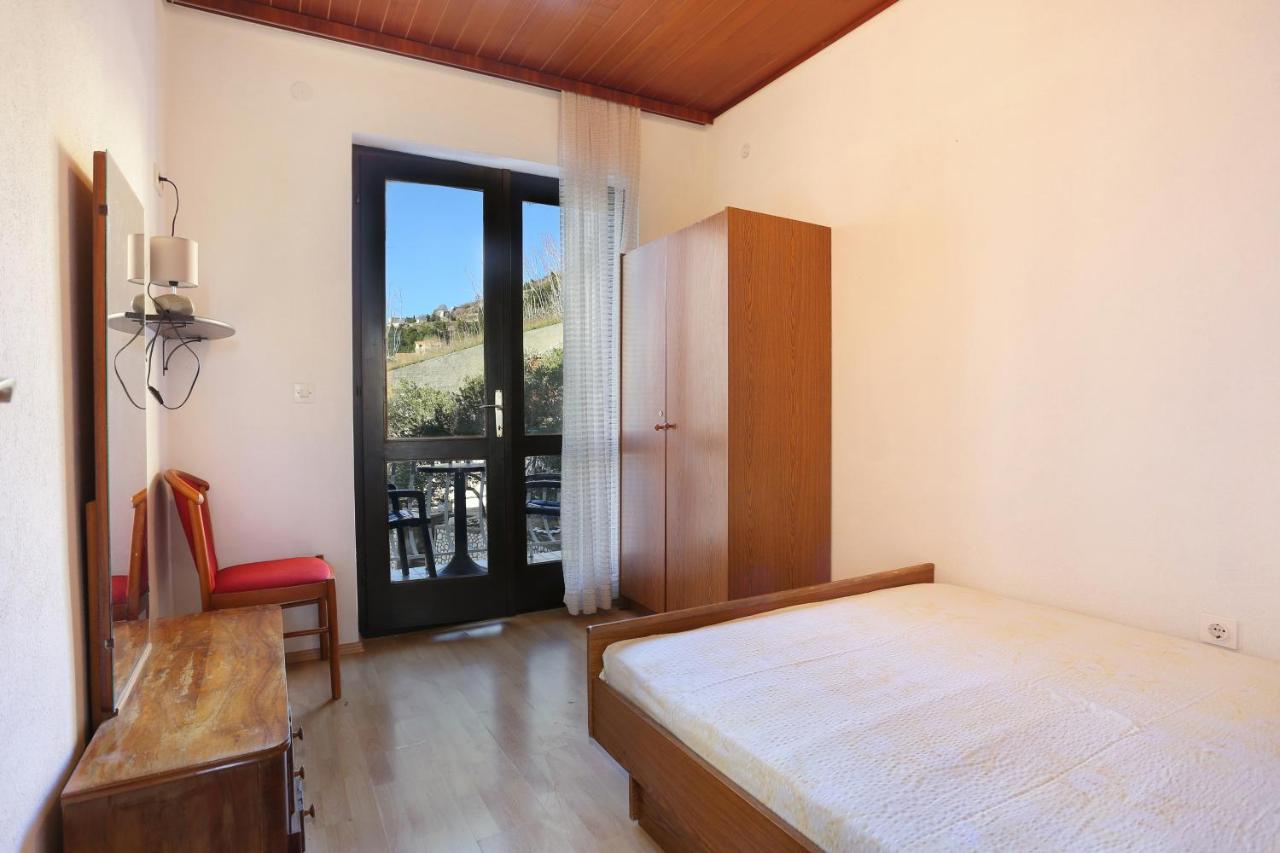 Apartments With A Parking Space Brela, Makarska - 18495 Kültér fotó