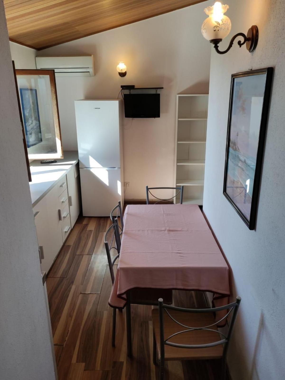 Apartments With A Parking Space Brela, Makarska - 18495 Kültér fotó