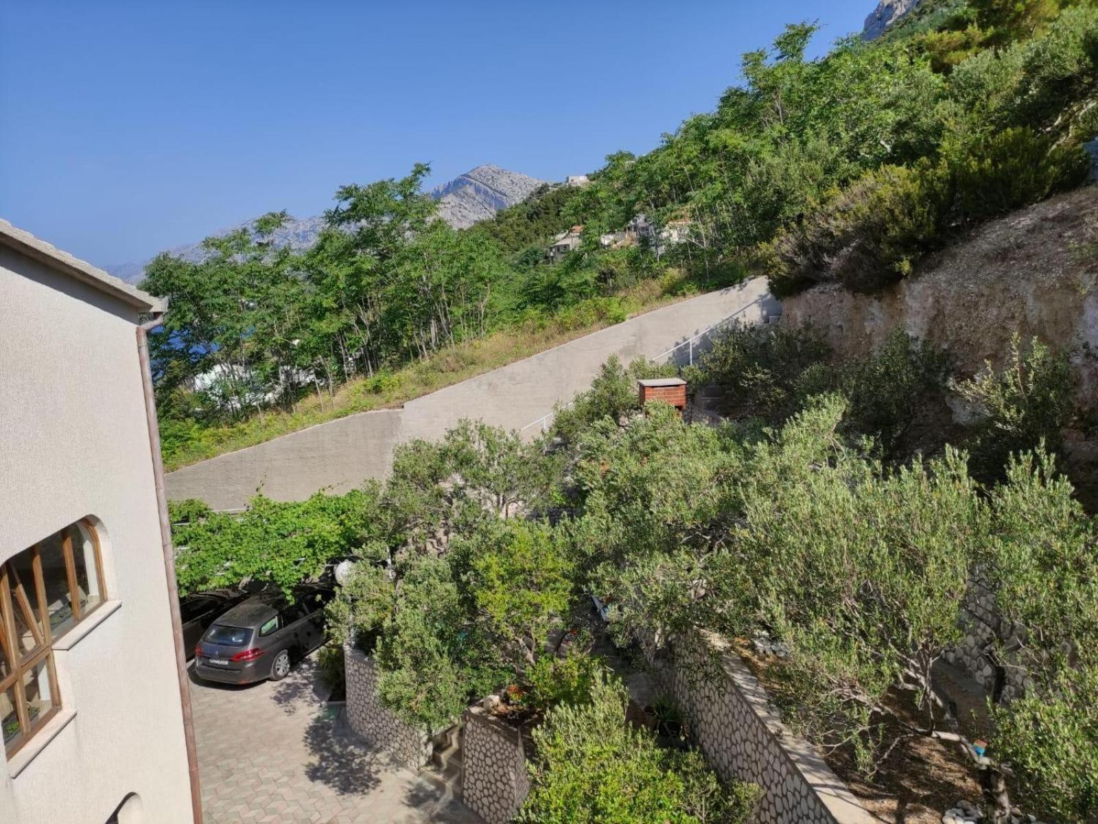 Apartments With A Parking Space Brela, Makarska - 18495 Kültér fotó